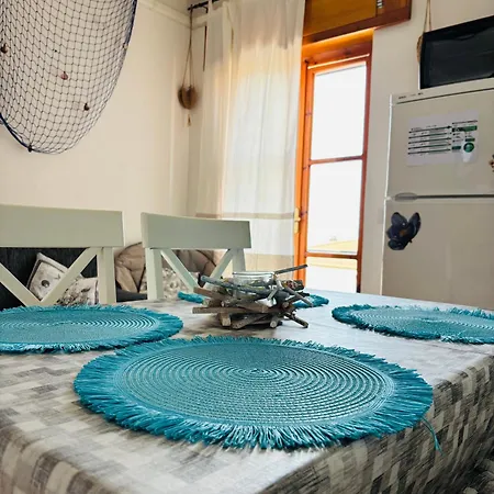 Flora Fronte Mare קאסטלסארדו