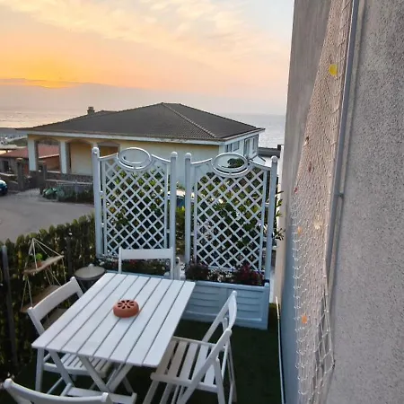 Flora Fronte Mare בית נופש