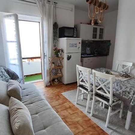 Ferienhaus Flora Fronte Mare *