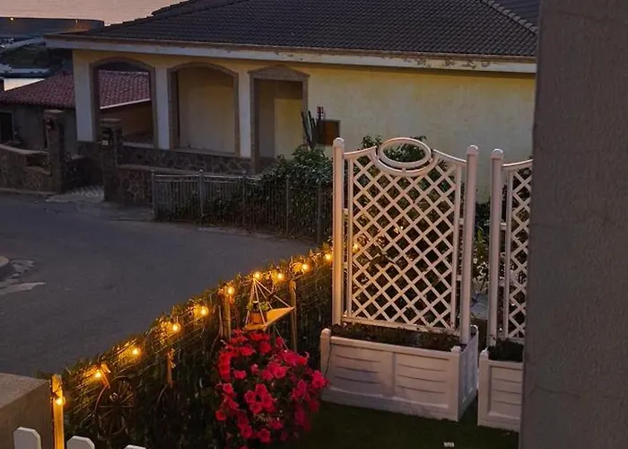 Дом отдыха Flora Fronte Mare Кастельсардо