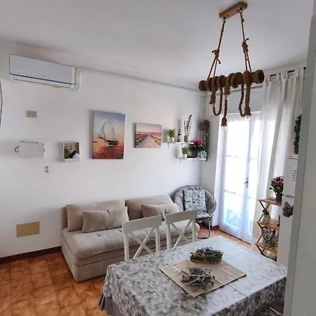 Flora Fronte Mare * Castelsardo